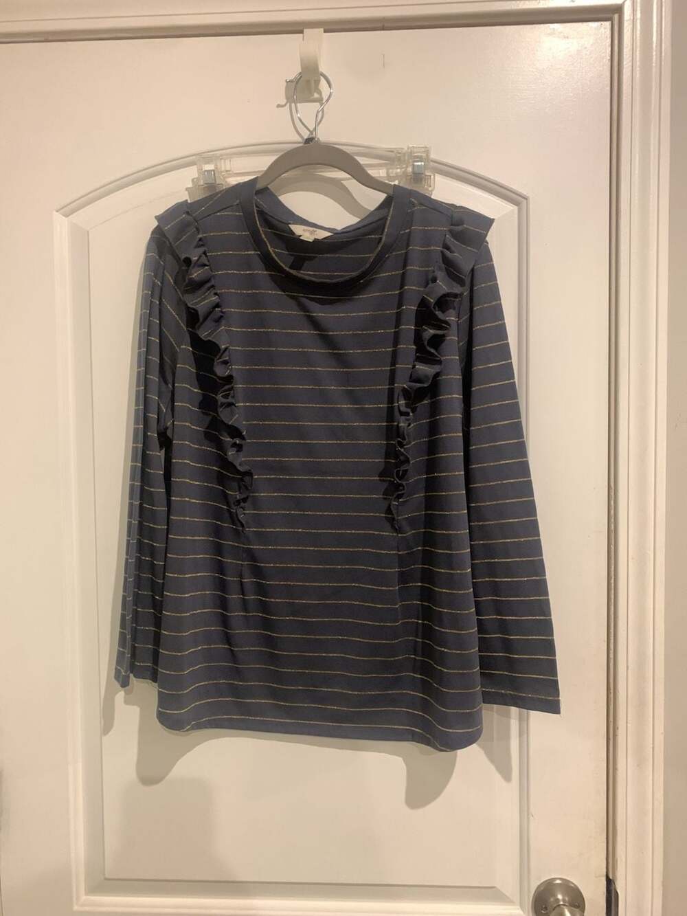 Terra & Sky Women's Blue and Gold Metallic Striped Ruffle Long Sleeve Top